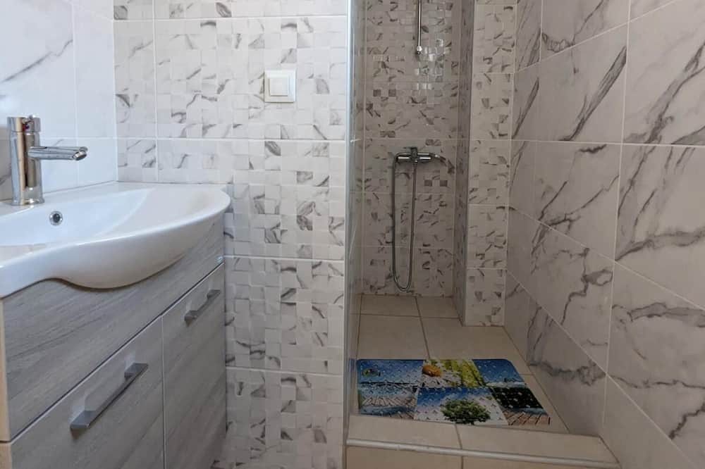 Photo of Bathroom in Kamena Vourla