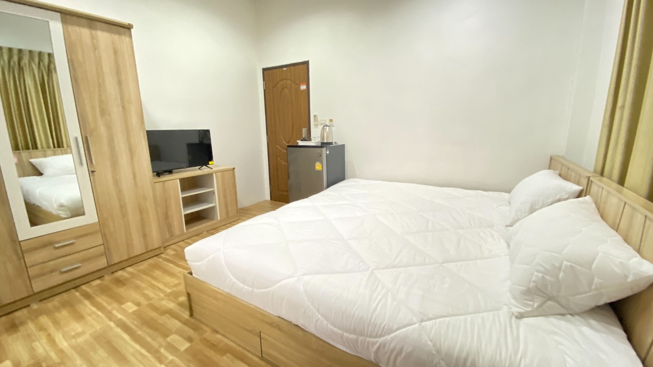 Photo of Bedroom in Thanon Nakhon Chai Si