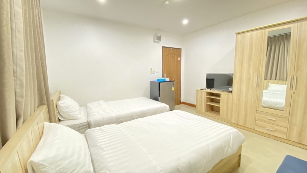 Photo of Bedroom in Thanon Nakhon Chai Si