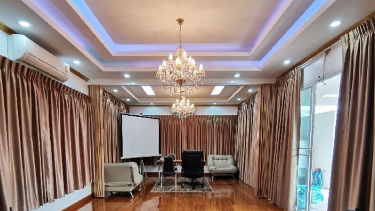 Photo of Livingroom in Thanon Nakhon Chai Si
