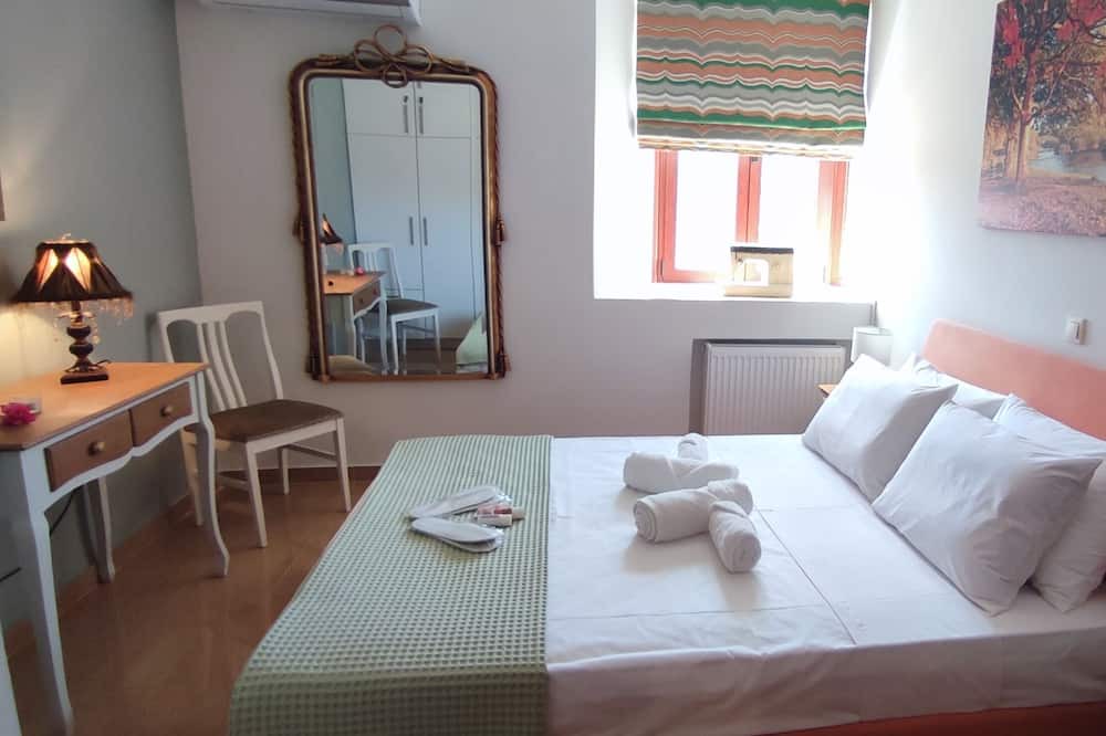 Photo of Bedroom in Gastouni