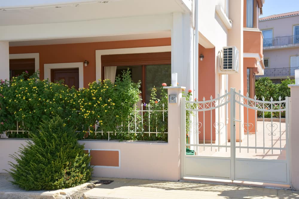 Photo of Outdoor in Gastouni