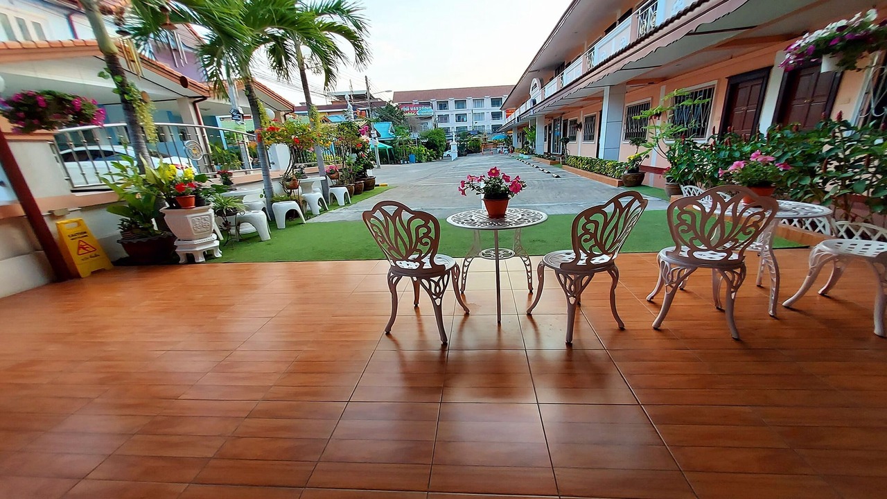 Photo of Outdoor in Na Kluea