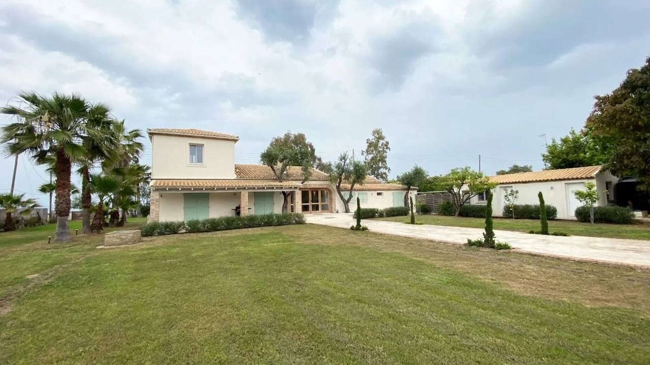 Photo of Outdoor in Molos