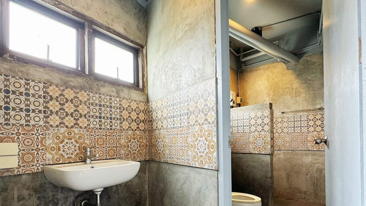 Photo of Bathroom in Huai Khwang