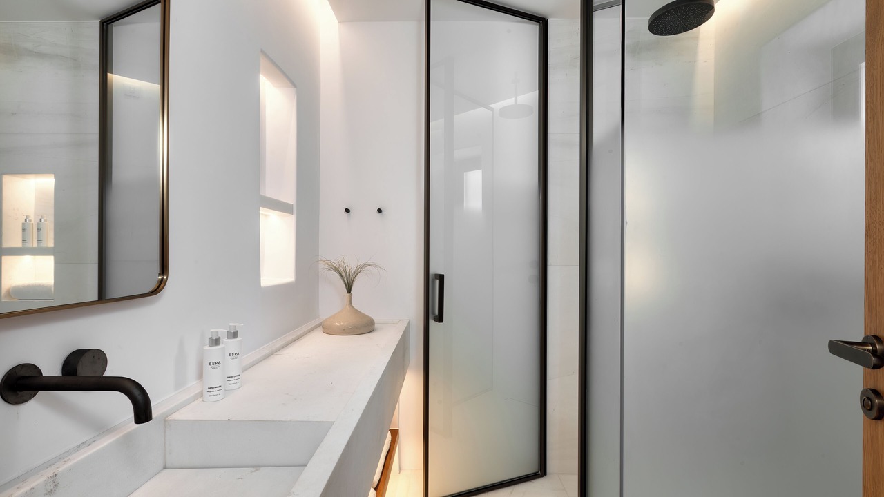 Photo of Bathroom in Kamari
