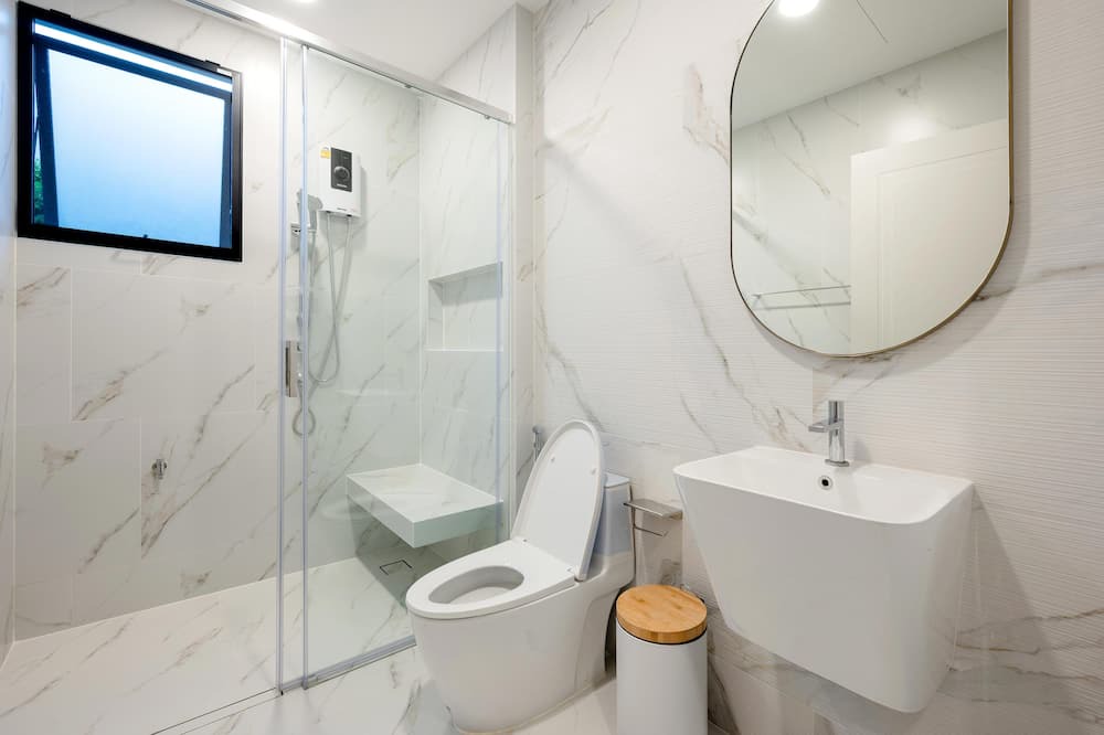 Photo of Bathroom in Saphan Sung