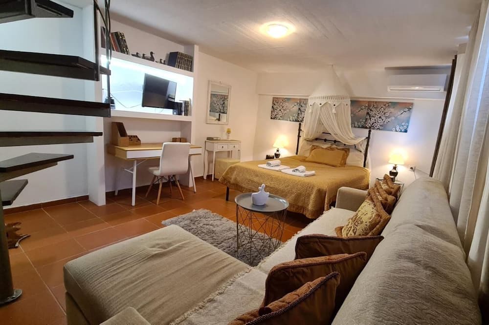 Photo of Livingroom in Ano Lechonia