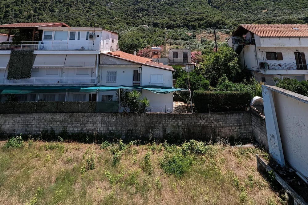 Photo of Others in Kamena Vourla