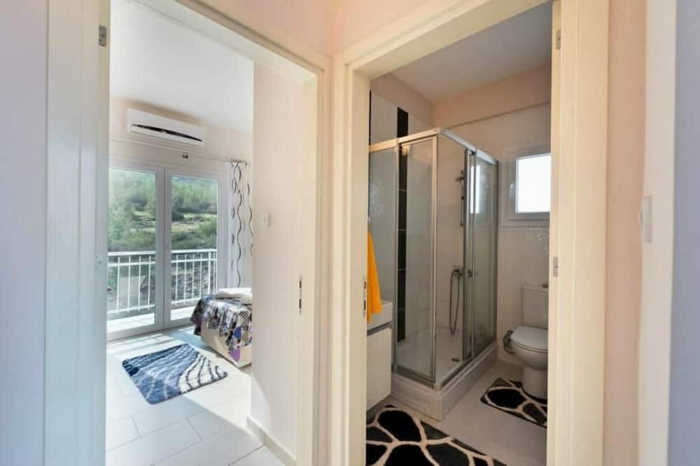 Photo of Bathroom in Kyrenia