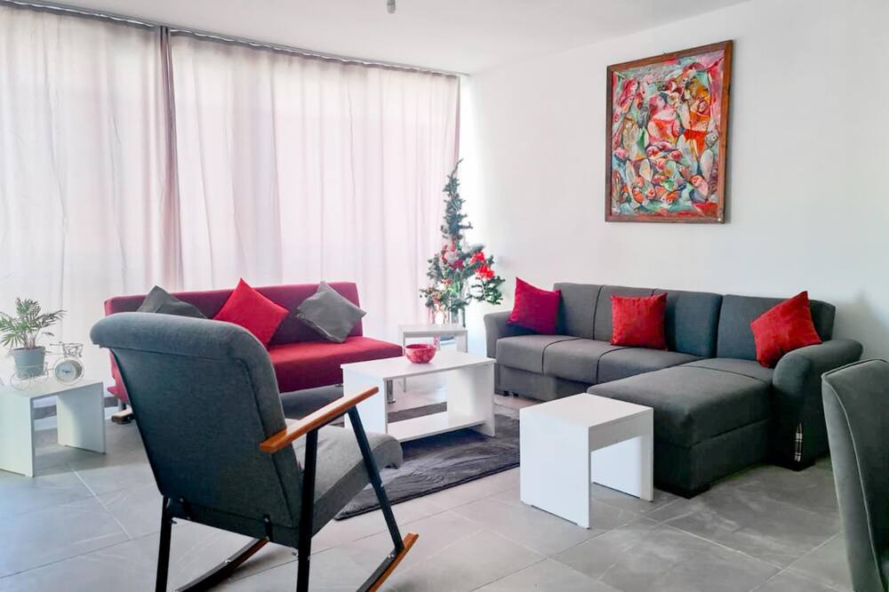 Photo of Livingroom in Kyrenia