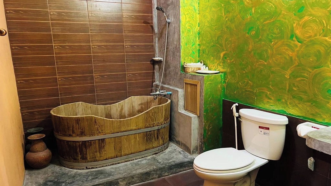 Photo of Bathroom in Pa Daet