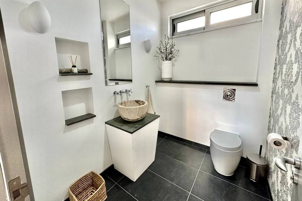 Photo of Bathroom in Aradippou