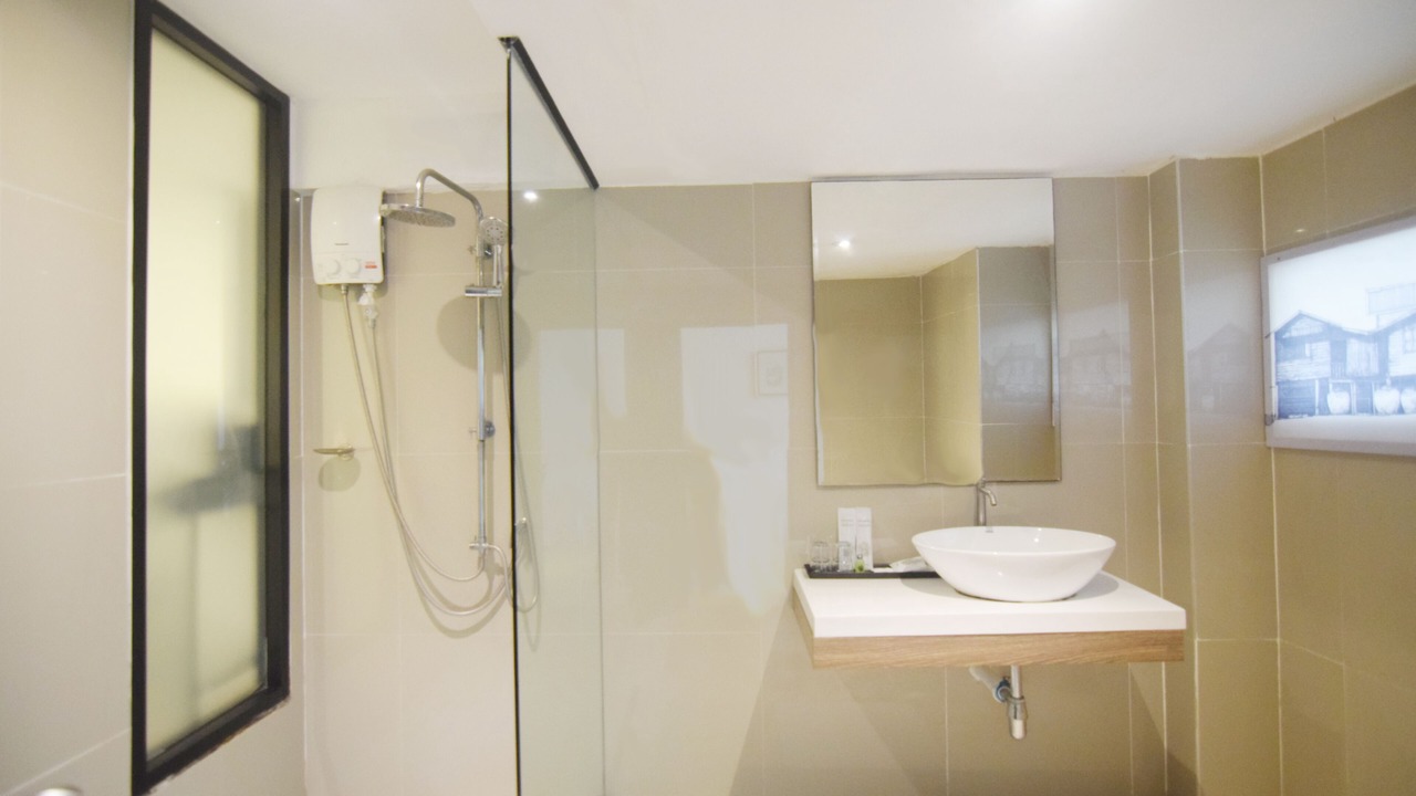 Photo of Bathroom in Khlong Sam Prawet