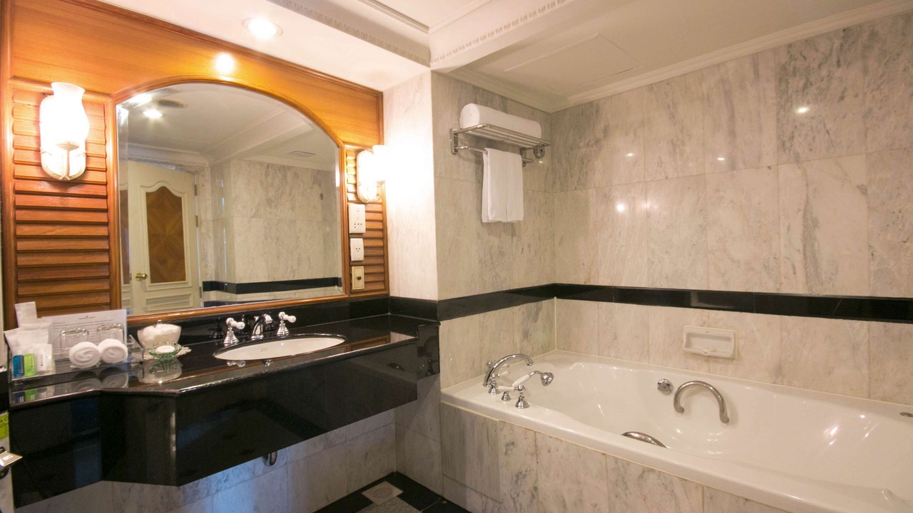 Photo of Bathroom in Rama 9