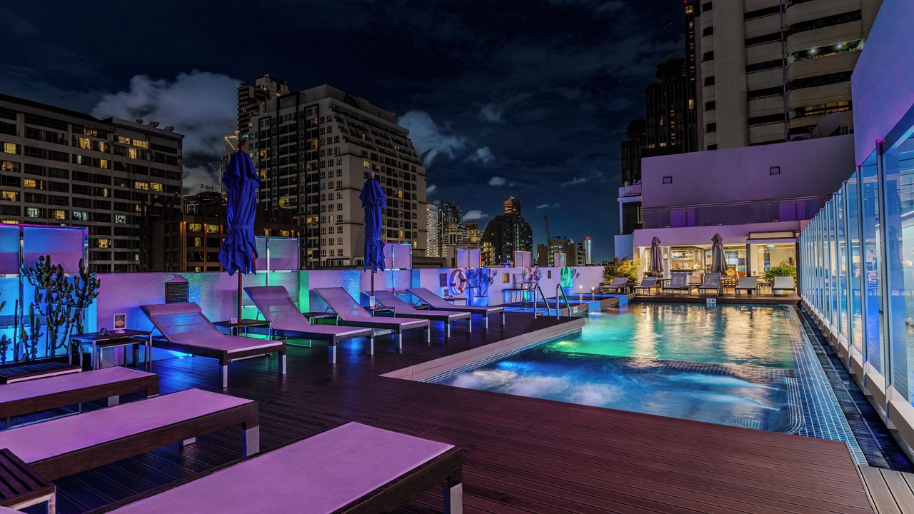 Photo of Outdoor in Khlong Toei Nuea