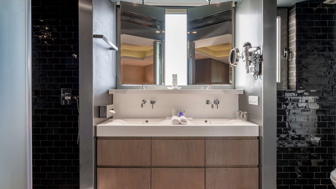 Photo of Bathroom in Mousio