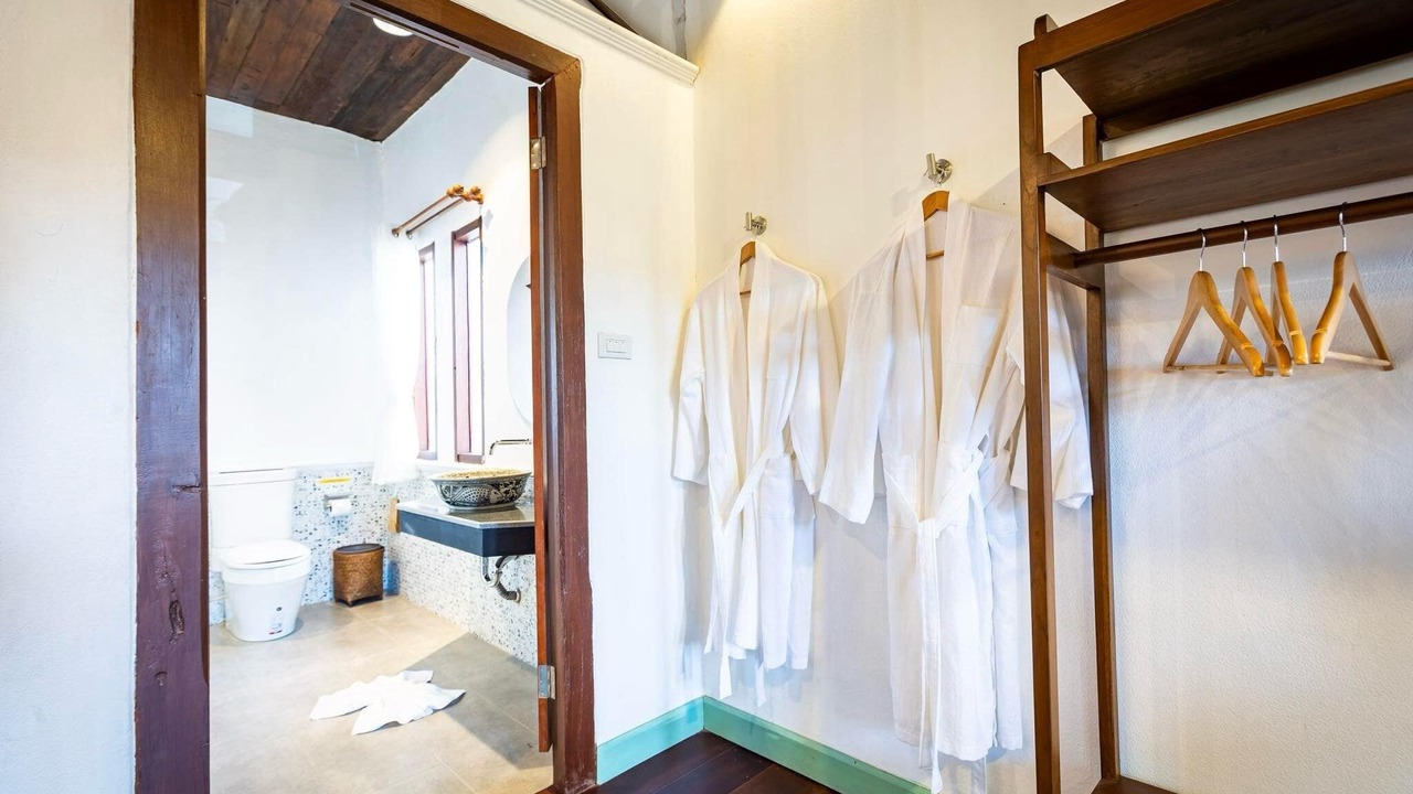 Photo of Bathroom in Thani