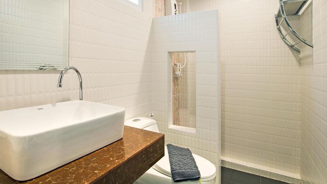 Photo of Bathroom in Pak Nam