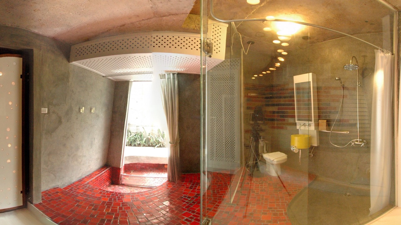 Photo of Bathroom in Thapae