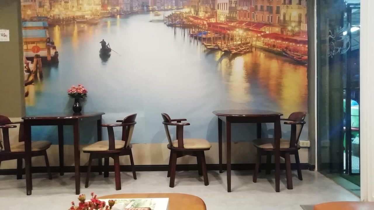 Photo of Livingroom in Khanna Yao