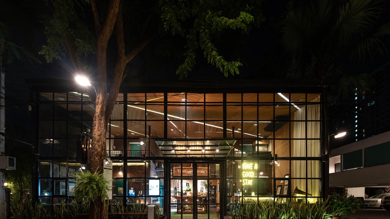 Photo of Buildings in Khlong Kluea