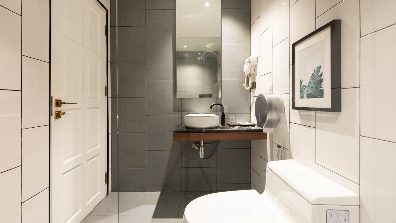 Photo of Bathroom in Khlong Kluea