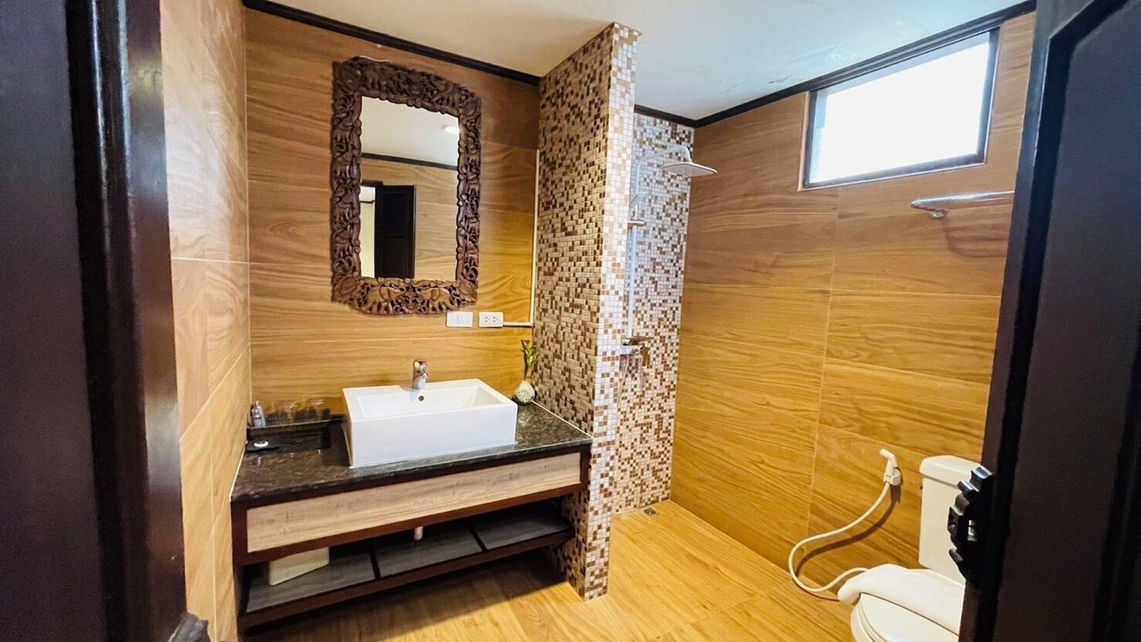 Photo of Bathroom in Thapae