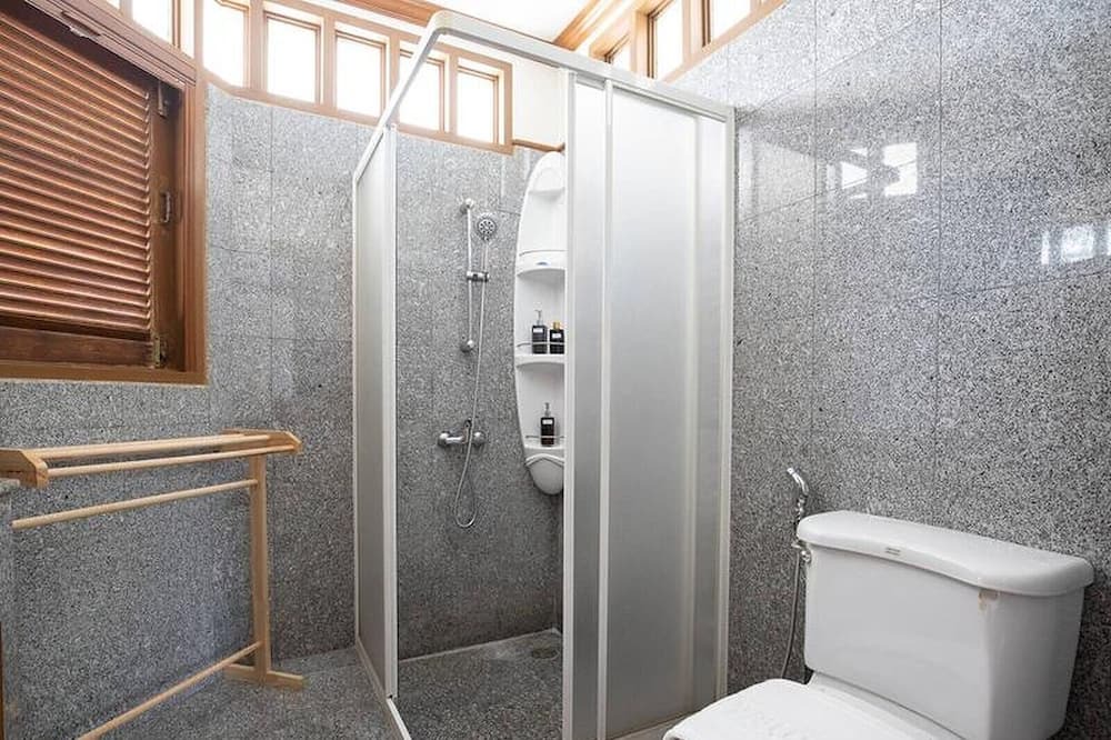 Photo of Bathroom in Dusit