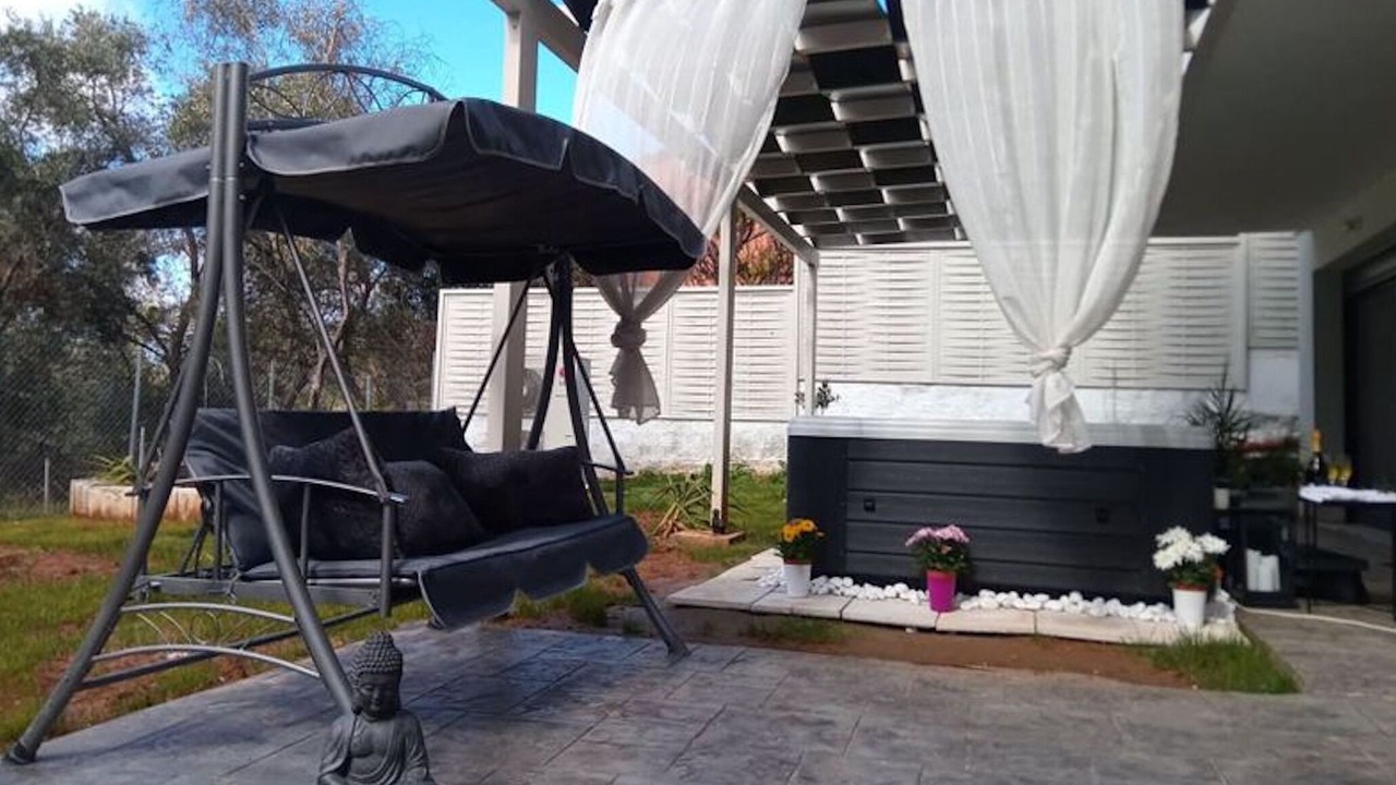 Photo of Outdoor in Notos