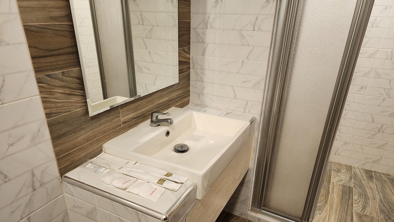 Photo of Bathroom in Mueang Samut Prakan District