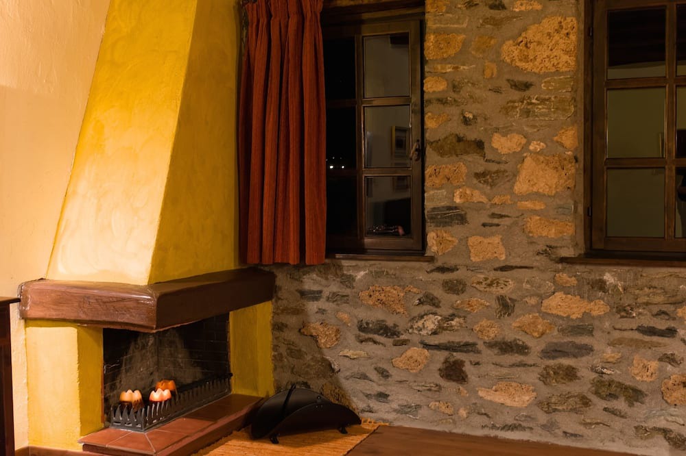 Photo of Bedroom in Naousa