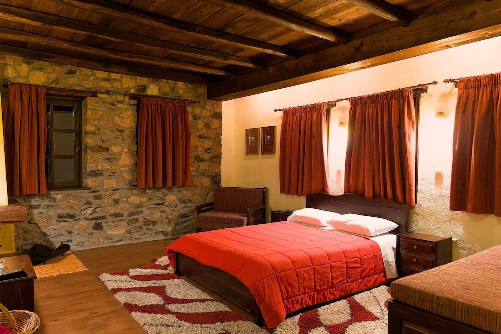 Photo of Bedroom in Naousa
