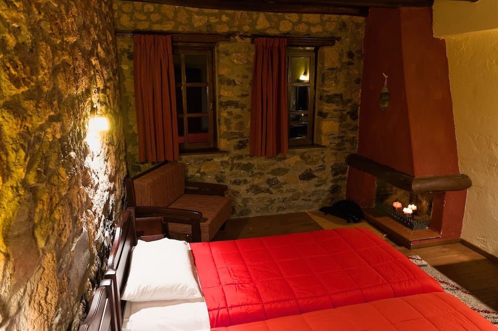Photo of Bedroom in Naousa