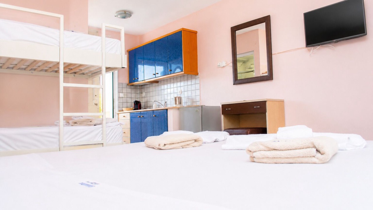 Photo of Bedroom in Polichrono