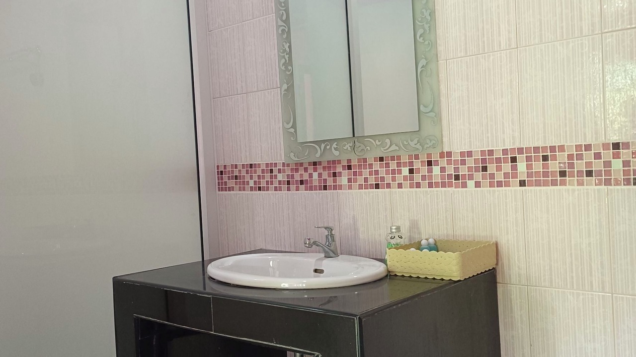 Photo of Bathroom in Khlong Sok