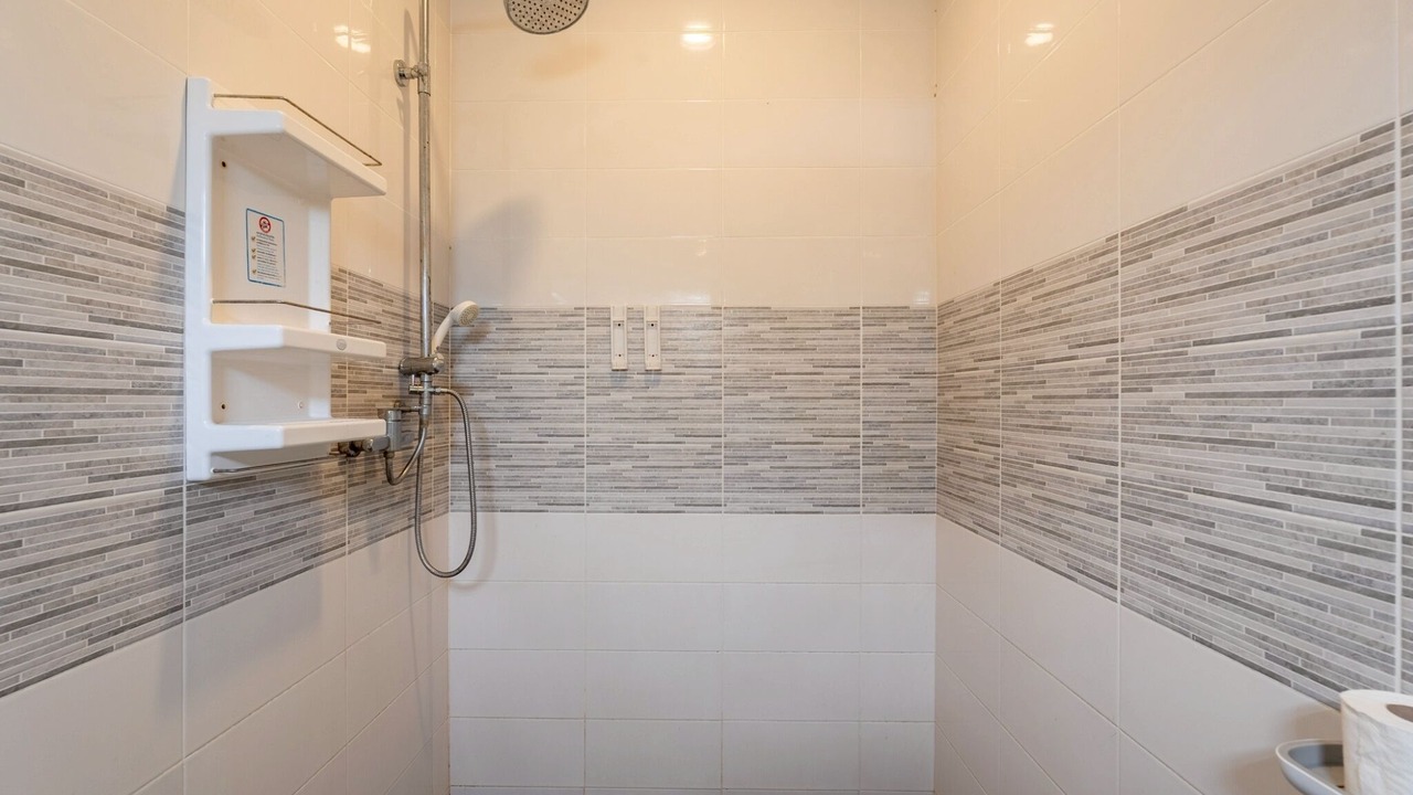 Photo of Bathroom in Pong