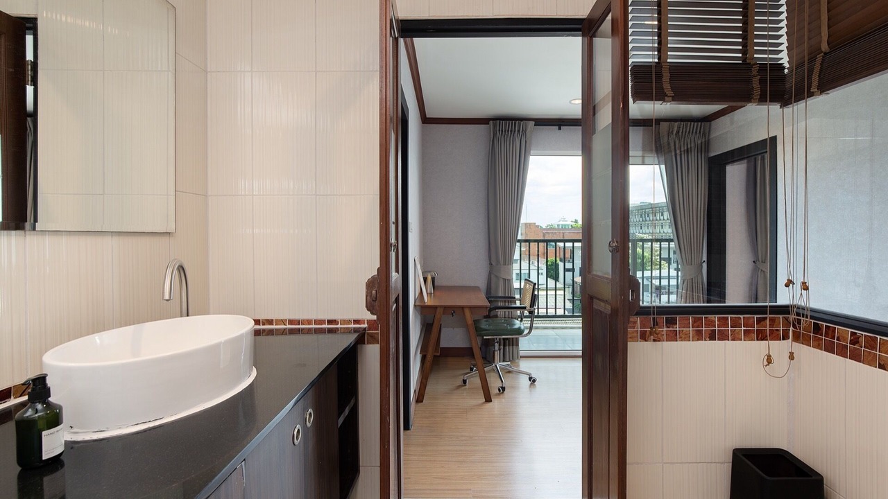 Photo of Bathroom in Wattana