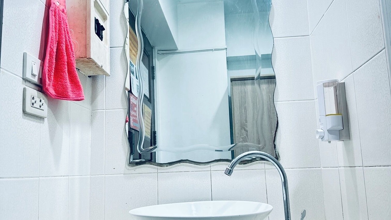Photo of Bathroom in Thanon Phaya Thai