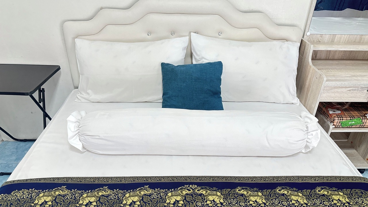 Photo of Bedroom in Thanon Phaya Thai