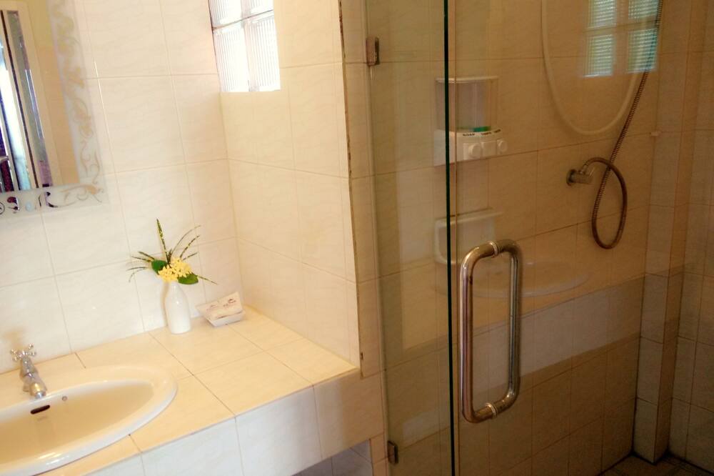 Photo of Bathroom in Ko Mook