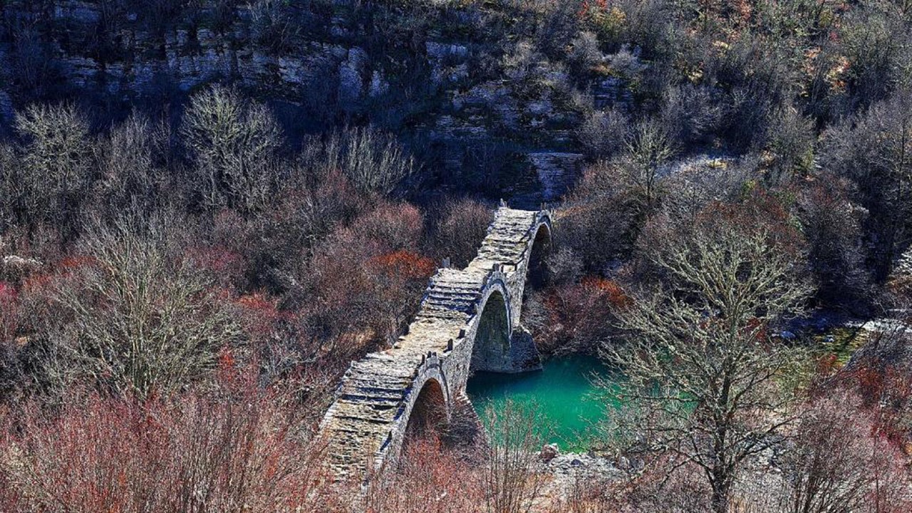 Photo of Others in Dilofo