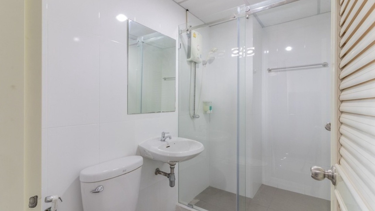 Photo of Bathroom in Ratchadaphisek