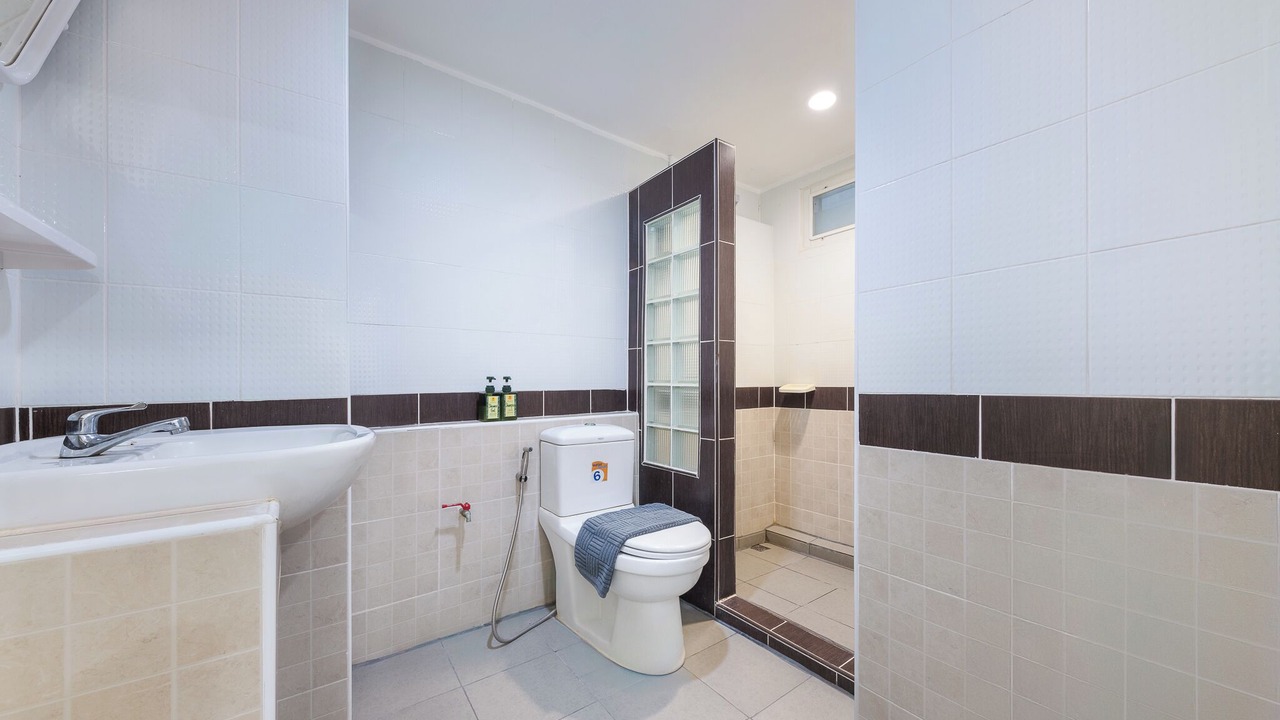 Photo of Bathroom in Bang Na