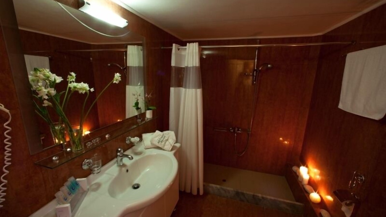 Photo of Bathroom in Gythio