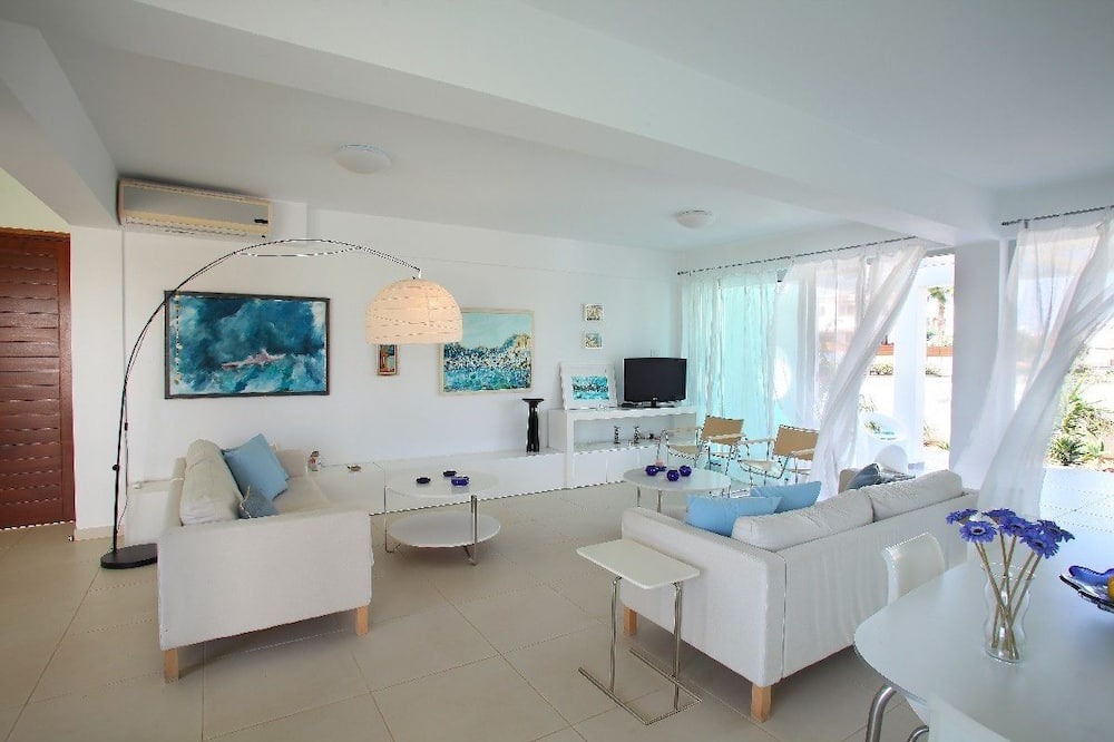 Photo of Livingroom in Protaras