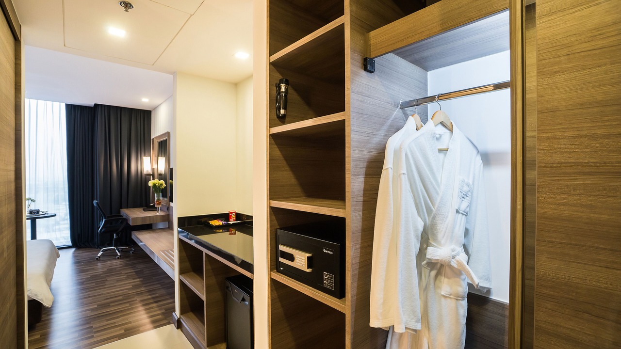 Photo of Bedroom in Khlong Kluea
