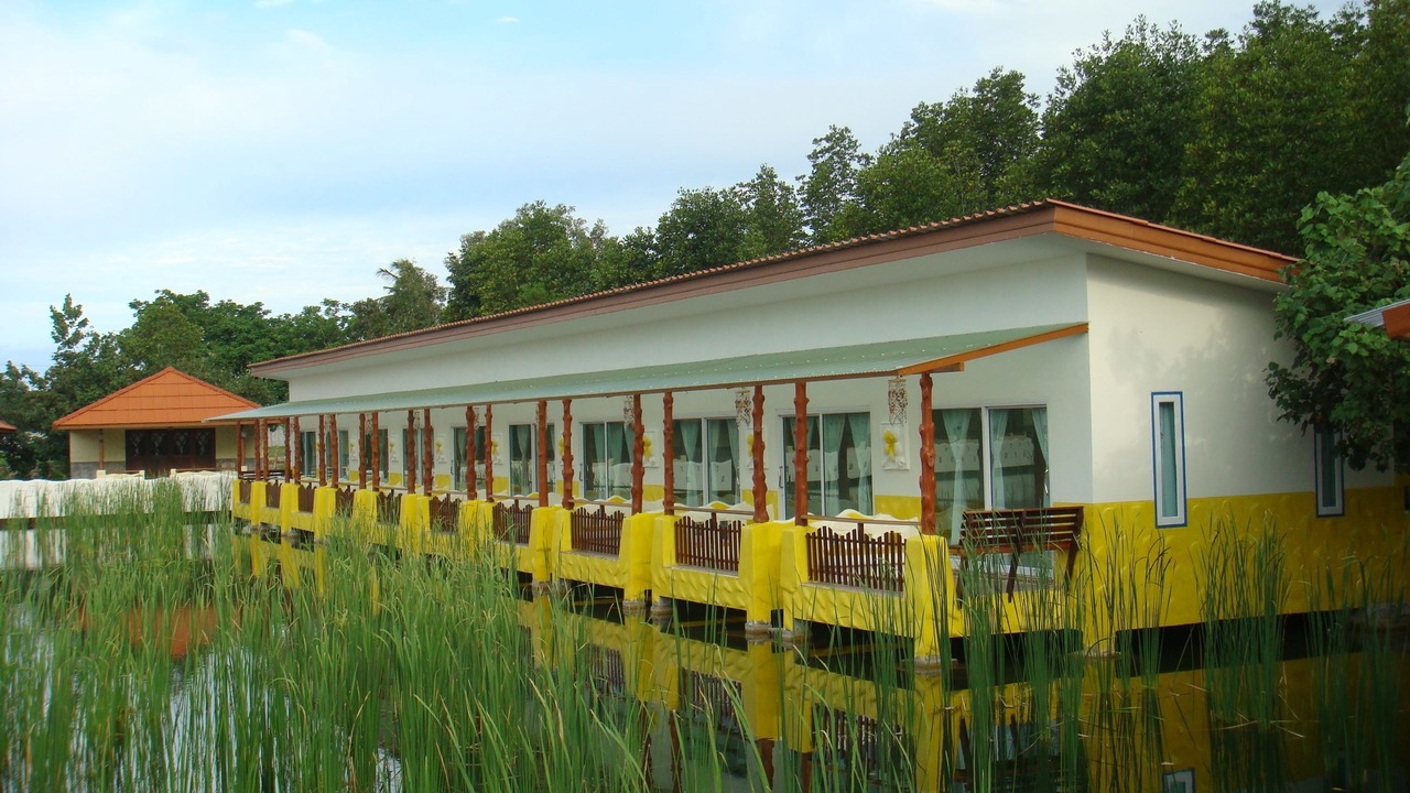 Photo of Buildings in Khanom