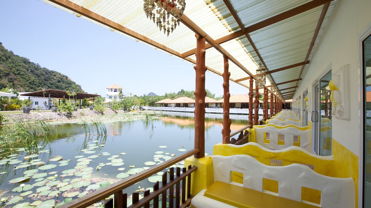 Photo of Patio Balcony in Khanom