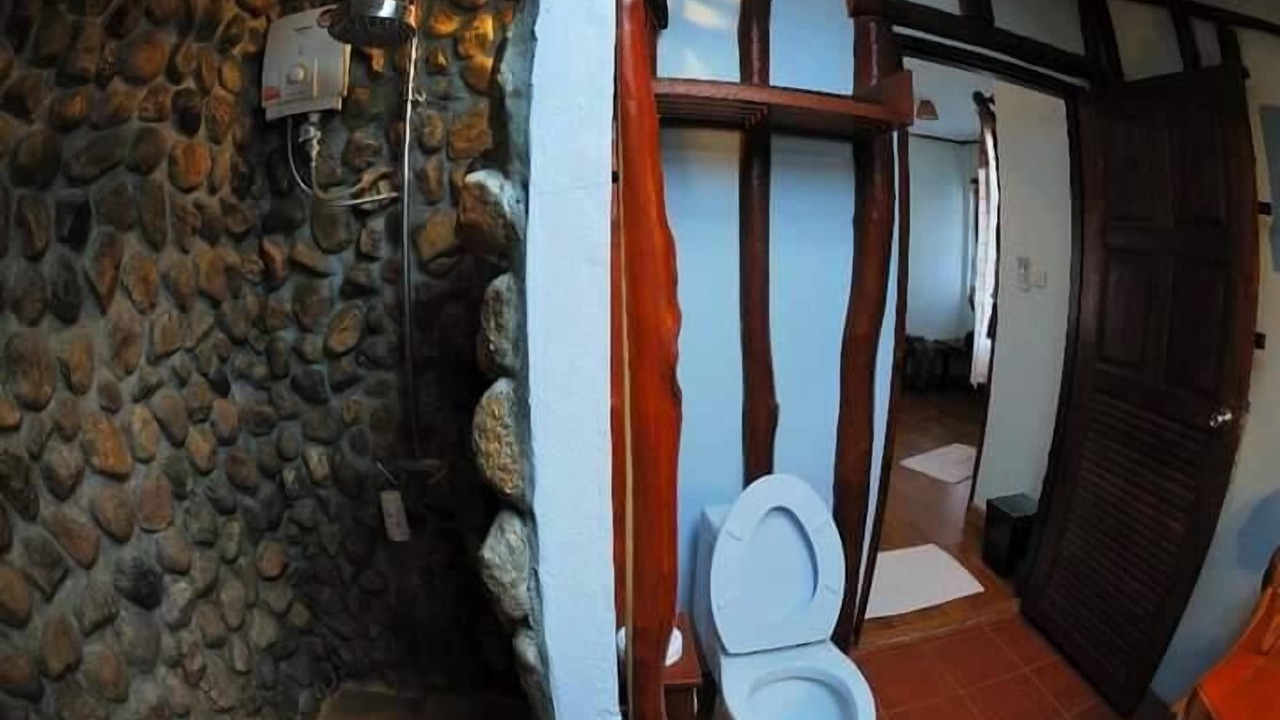 Photo of Bathroom in Khanom